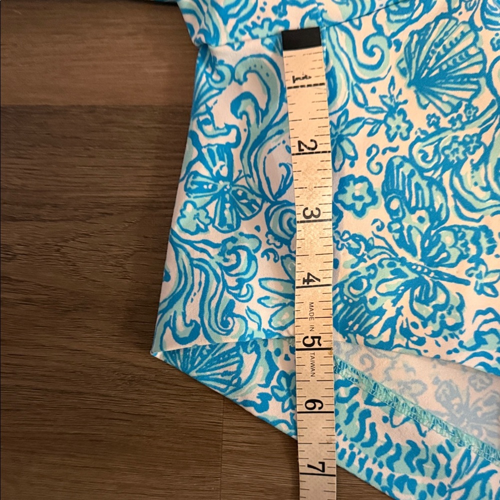 Lilly Pulitzer Blue Floral Women's Shorts - Picture 6 of 10